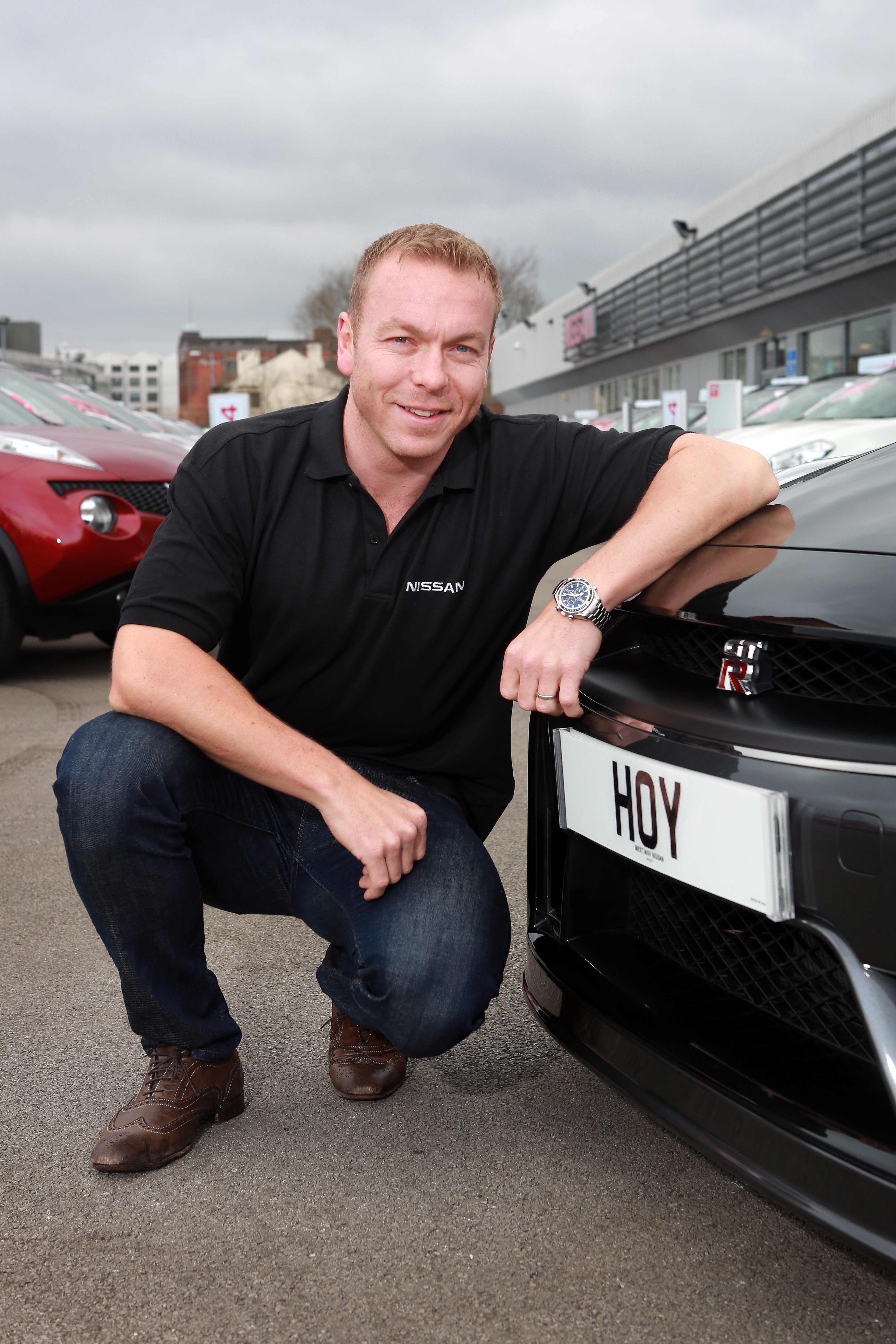 LEGENDS UNITED SIR CHRIS HOY & NISSAN GTR Littlegate Publishing