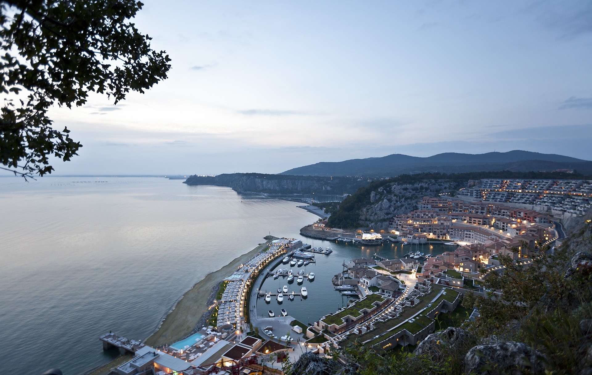 The Luxury Collection Hotels Resorts Boosts Global Growth With Of Starwood Hotels Resorts Worldwide Inc Investing 300 Million In Coordination With Its Owner Partners To Expand And Improve The Luxury Collection