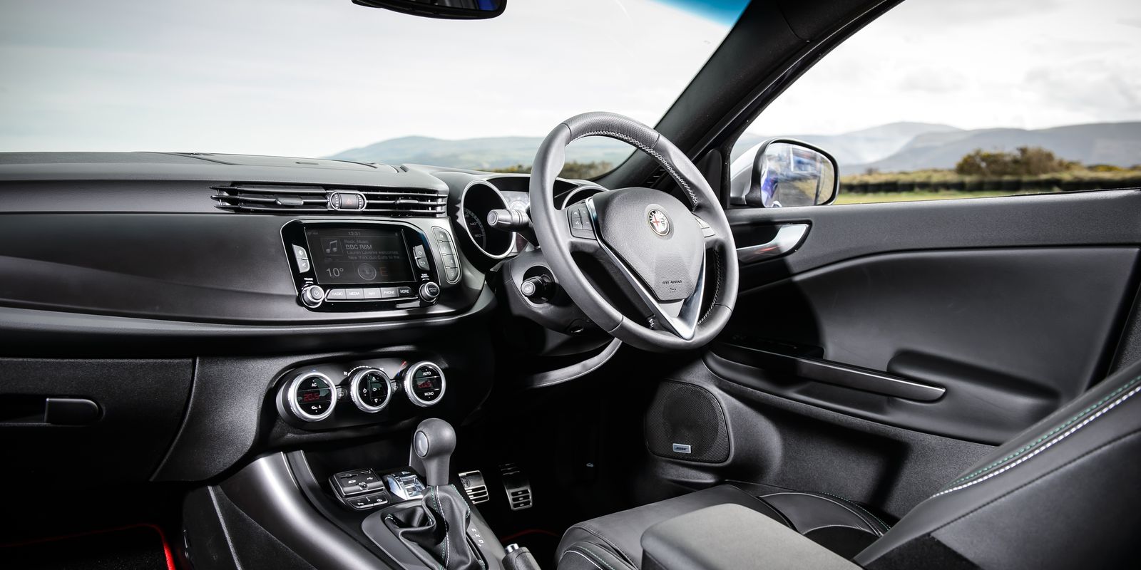 Car Review. ALFA ROMEO Giulietta. Stylish and small - Littlegate