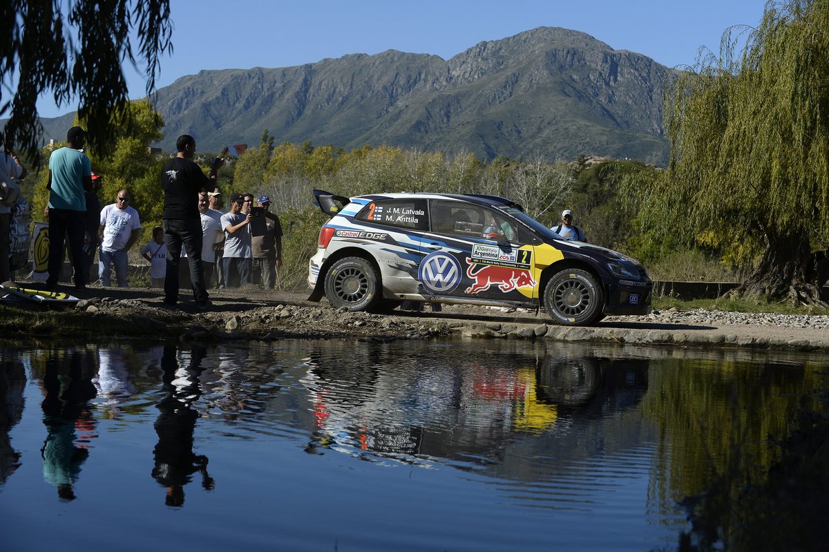 Jari-Matti Latvala (FIN), Miikka Anttila (FIN) Volkswagen Polo R WRC (2015) WRC Rally Argentina 2015