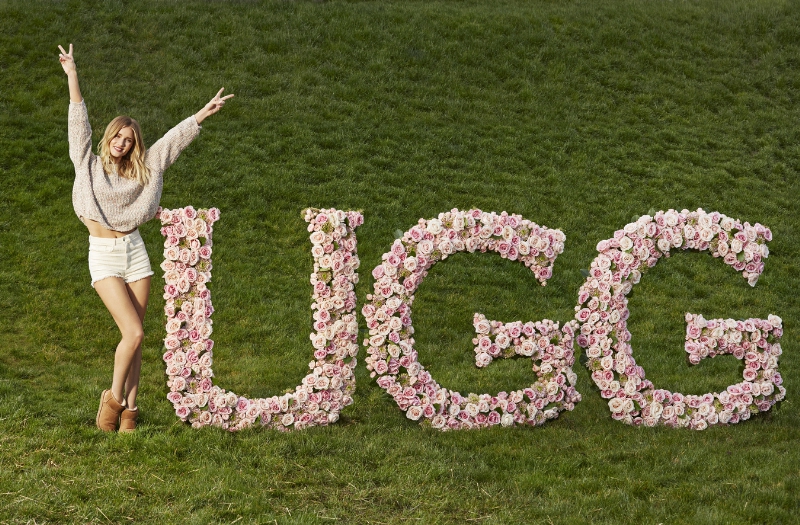 Rosie Huntington-Whiteley at Daylesford Organic Farm as UGG(R) brand&apos;s first global women&apos;s ambassador (PRNewsFoto/UGG)