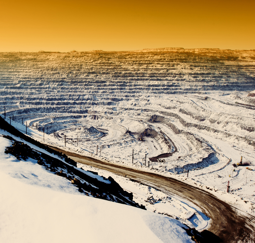 Gold Fields Ghana. Mining for the future Littlegate Publishing