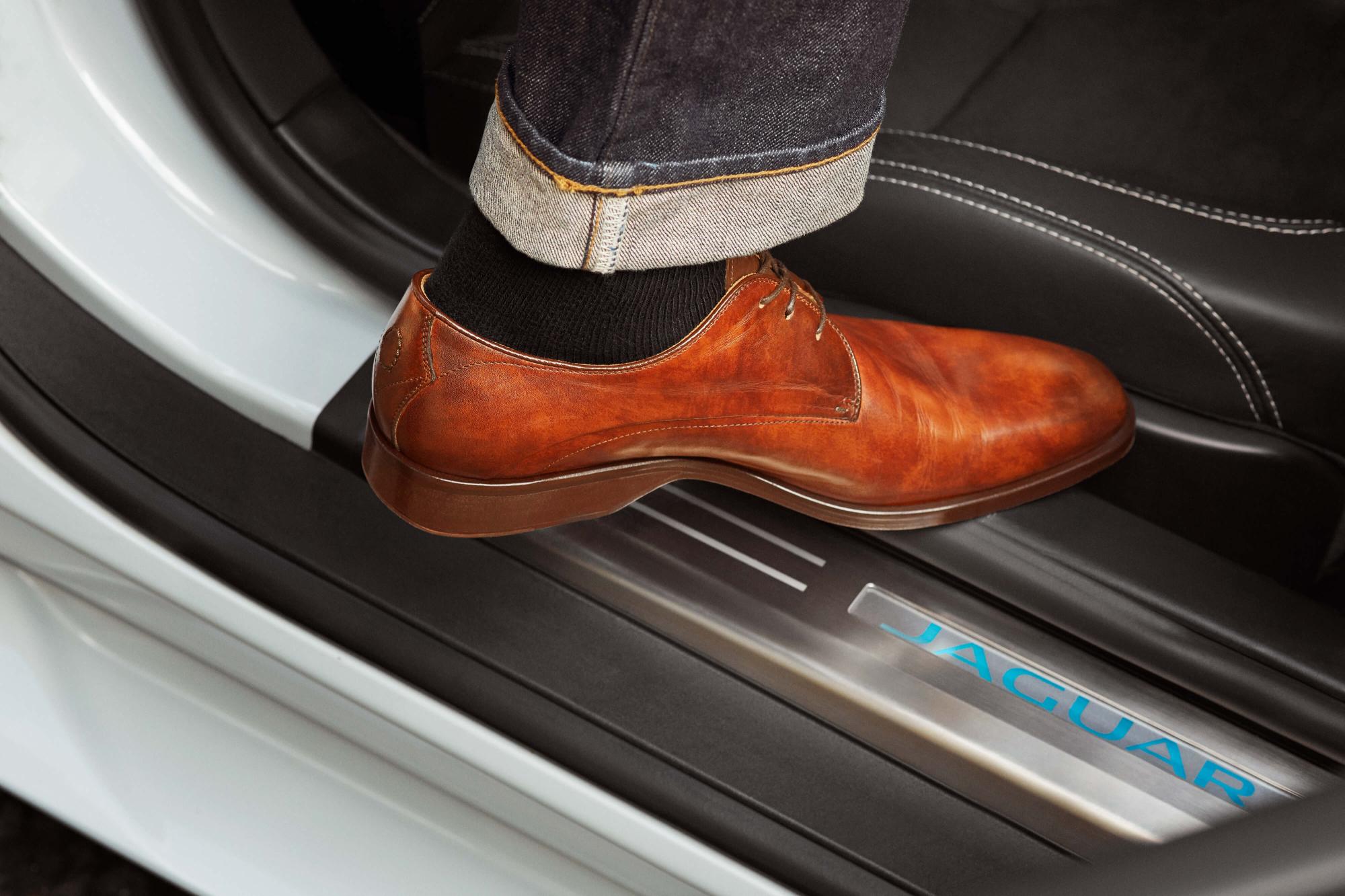 shoes for driving manual