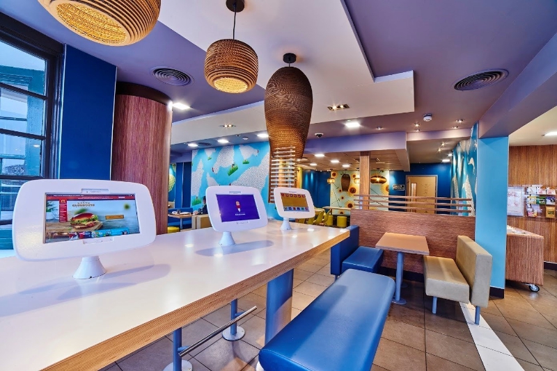 SOTI Helps McDonald&apos;s to Deliver Experience of the Future (PRNewsFoto/SOTI)